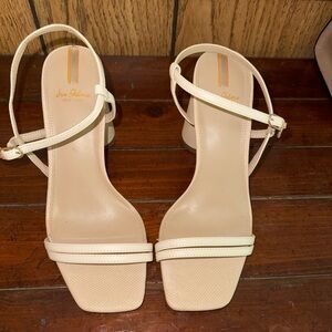 Sam Edelman Cream Colored Heels Size 7.5